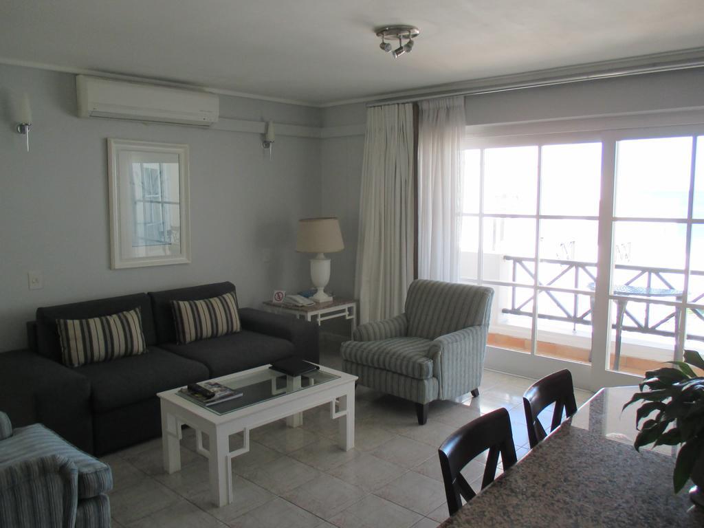 Place On The Bay Self-Catering Кейптаун Екстериор снимка